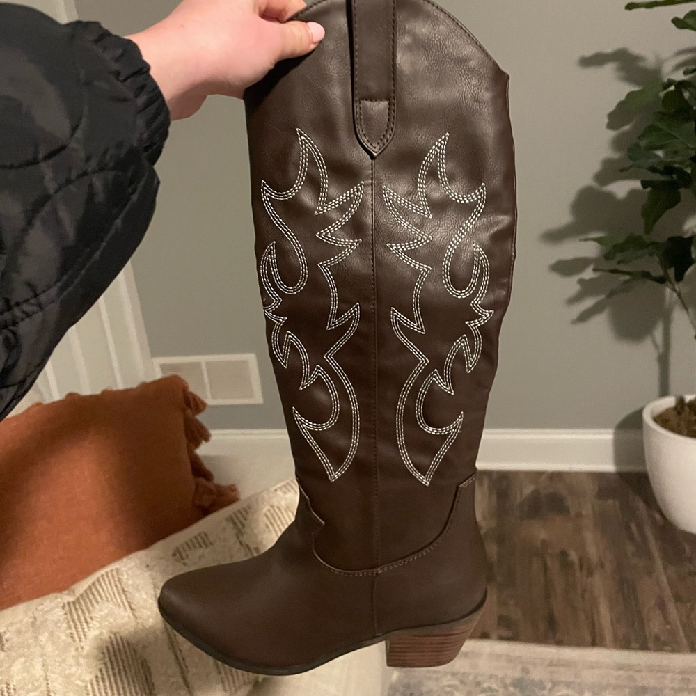 Size 7 Billini Urson Boots/ Cowboy Boots - Chocolate